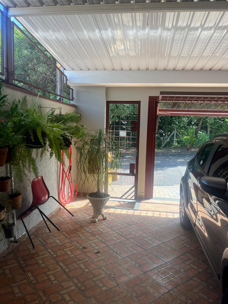 765c3cc4-7d29-46f4-ad74-96106bef7f7e