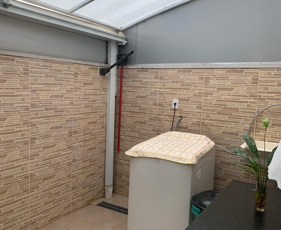 c8f140bc-e701-4f2d-9b10-8febce37c6a1